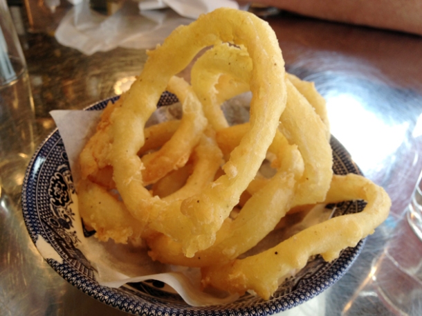 fried onion rings at mishkins