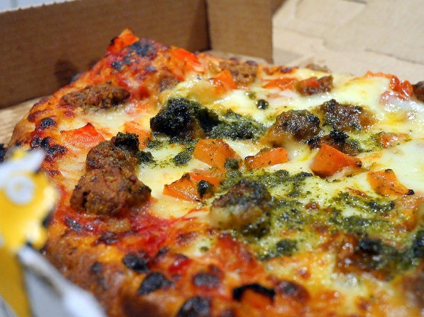 illustrative photo of the vegan Italian sausage flatbread from Pizza Hut Kennington